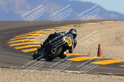 media/Oct-09-2022-SoCal Trackdays (Sun) [[95640aeeb6]]/Turn 12 (140pm)/